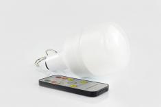 OXE ZS 1202 - Chytrá žárovka se solárním panelem a ovladačem